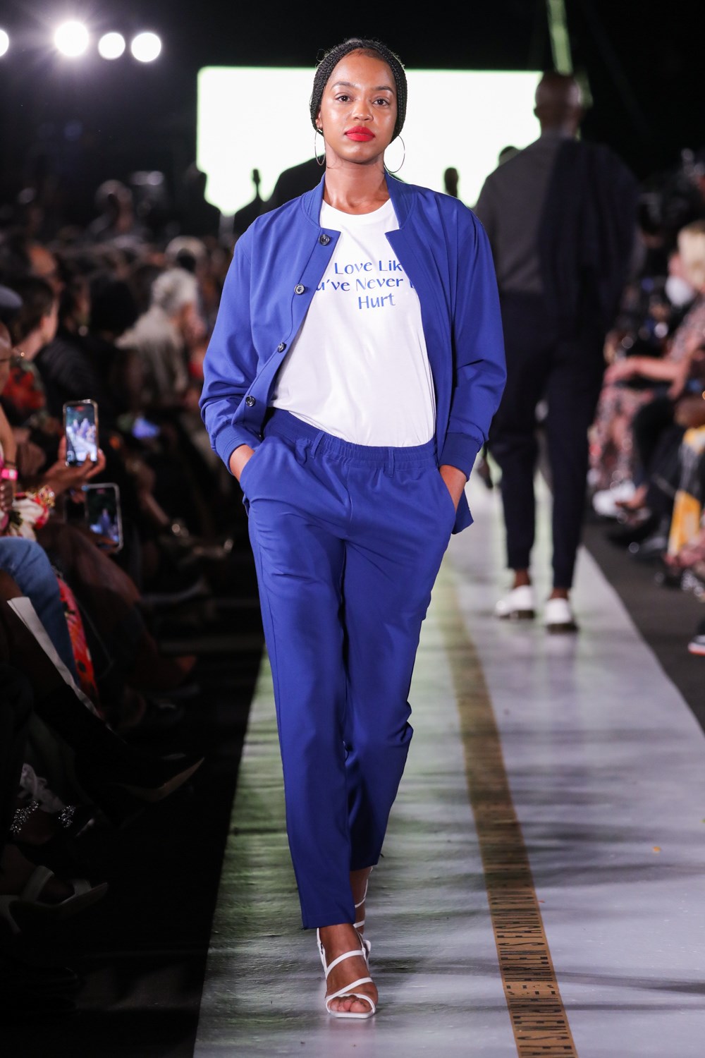 Look 18