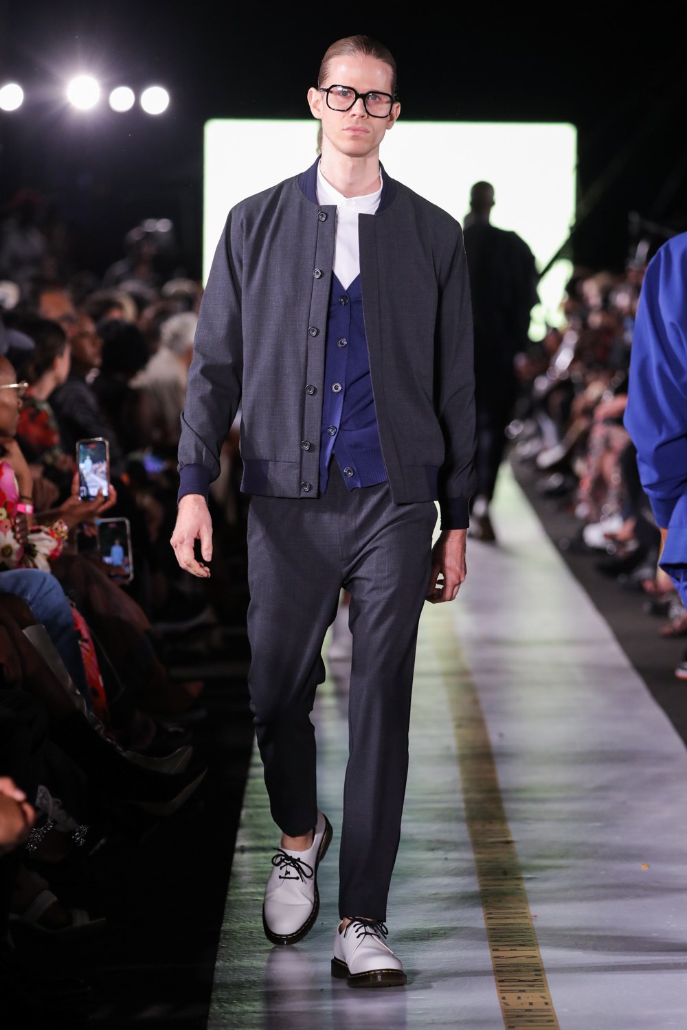 Look 19