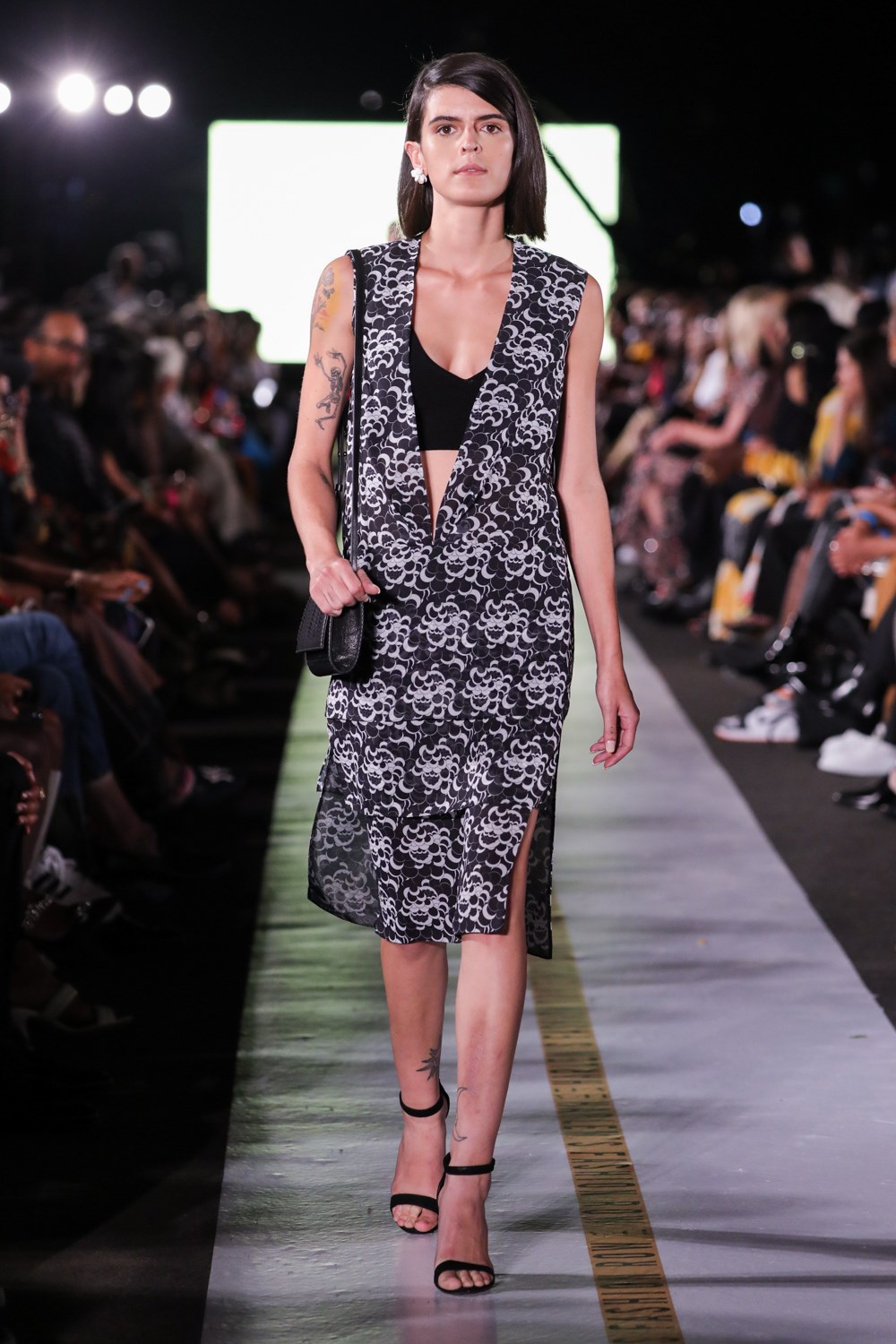 Look 30
