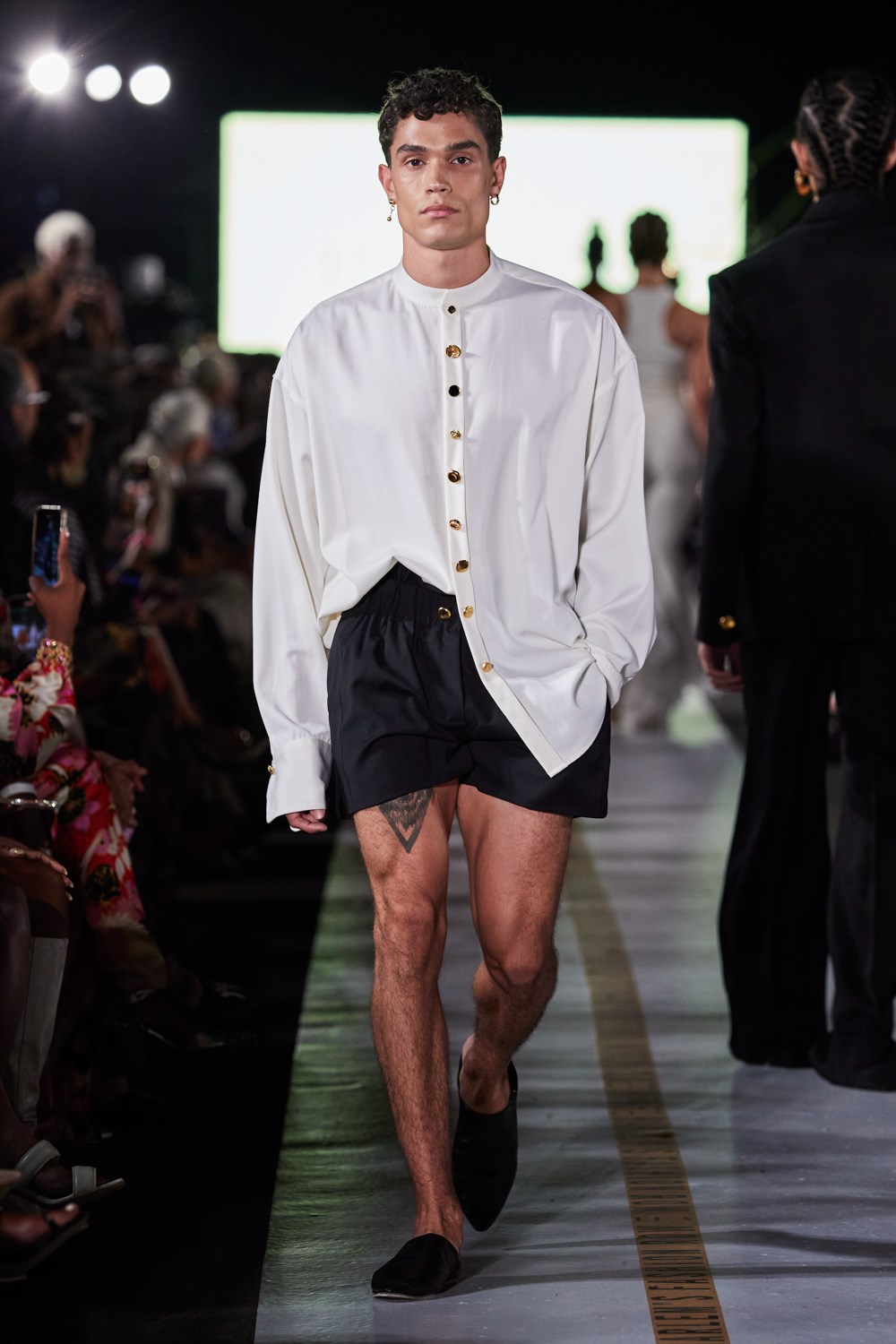 Look 80