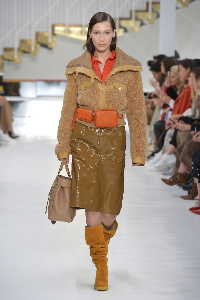 Look 10
