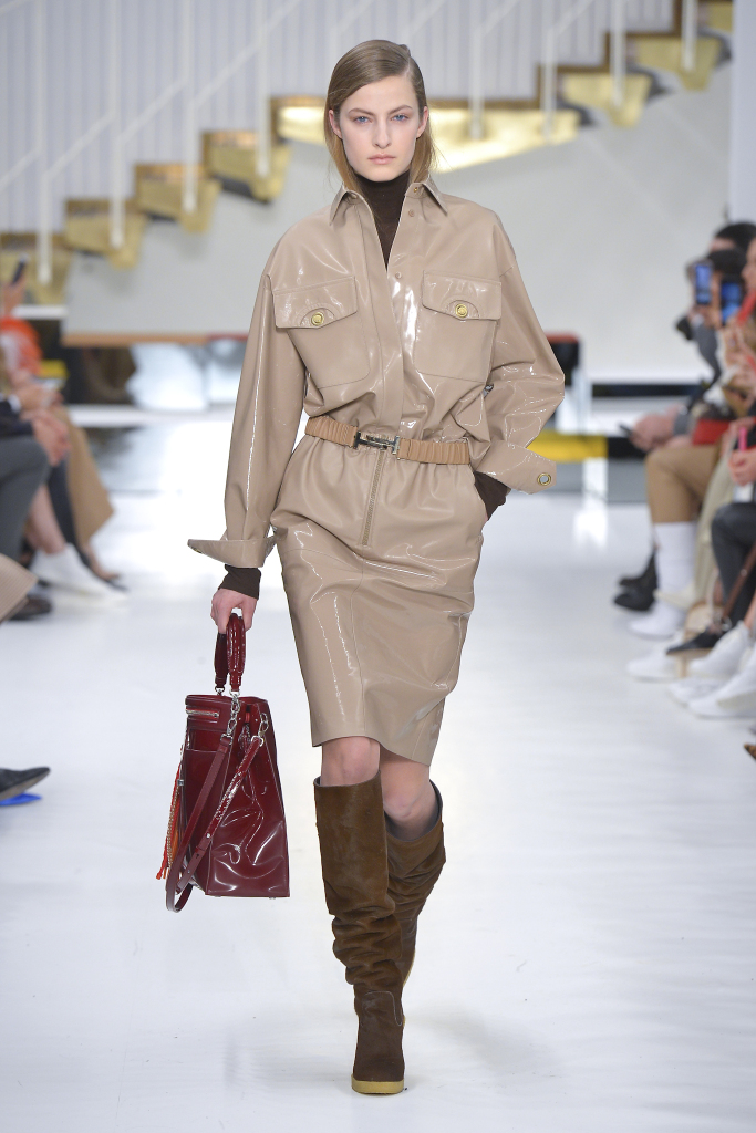 Look 19