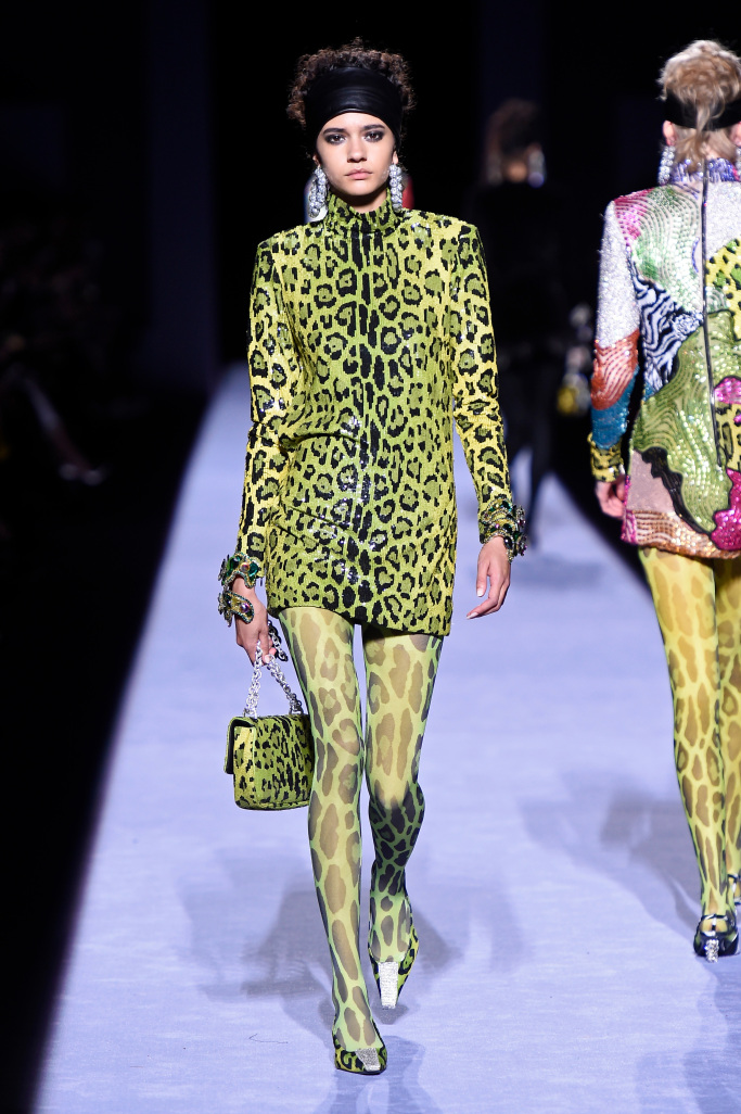 Look 32