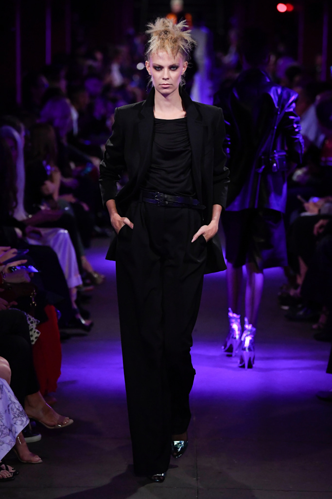 Look 10