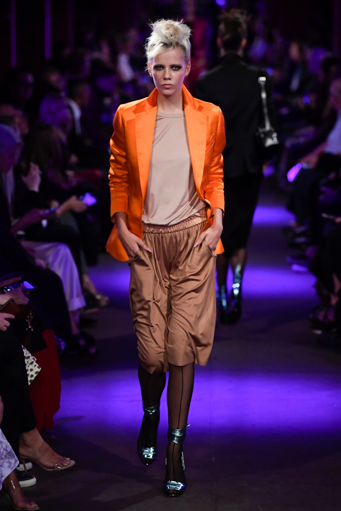 Look 12