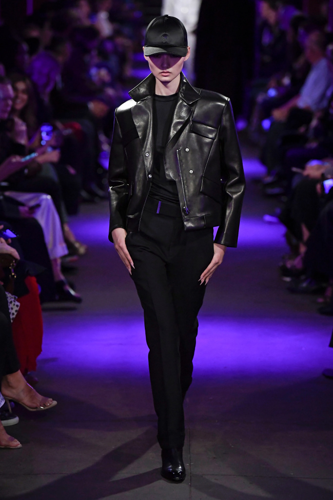 Look 16