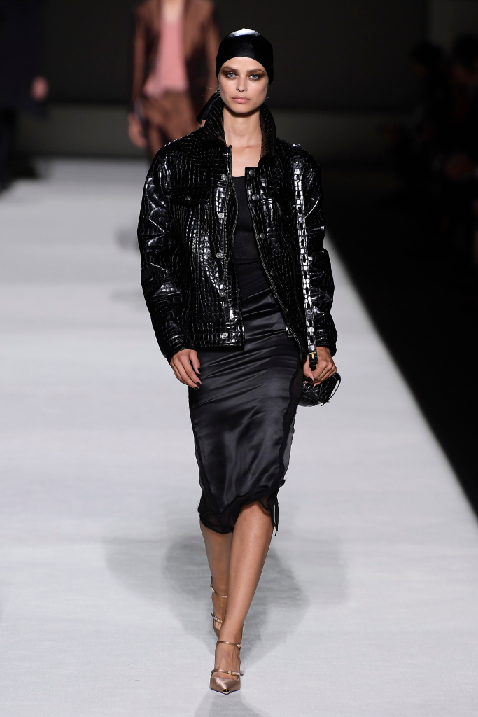 Look 15