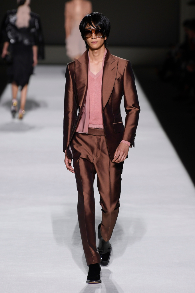 Look 16