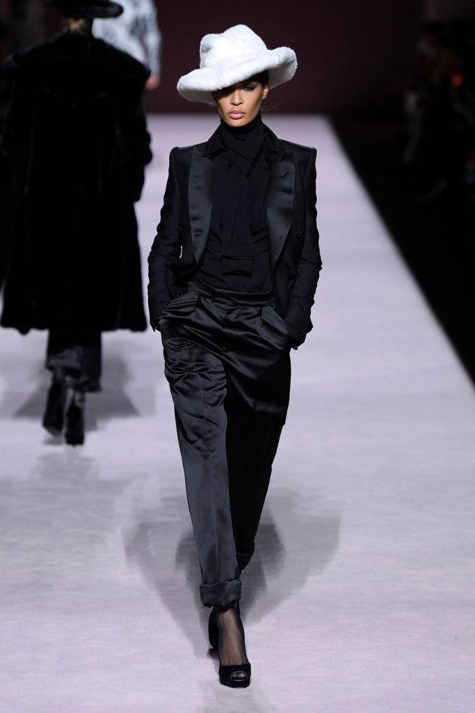 Look 25