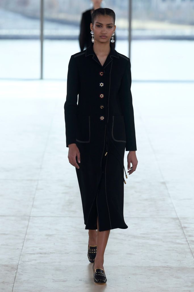 Look 10
