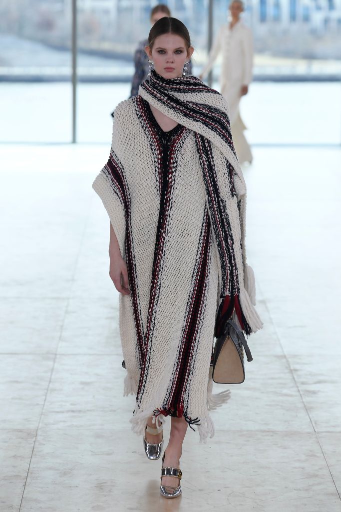 Look 12