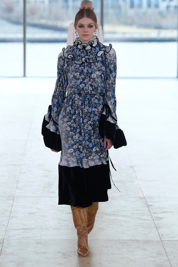Look 11