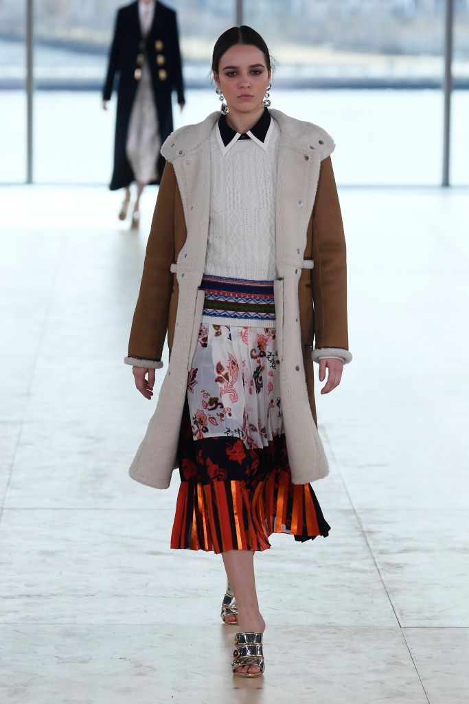 Look 15
