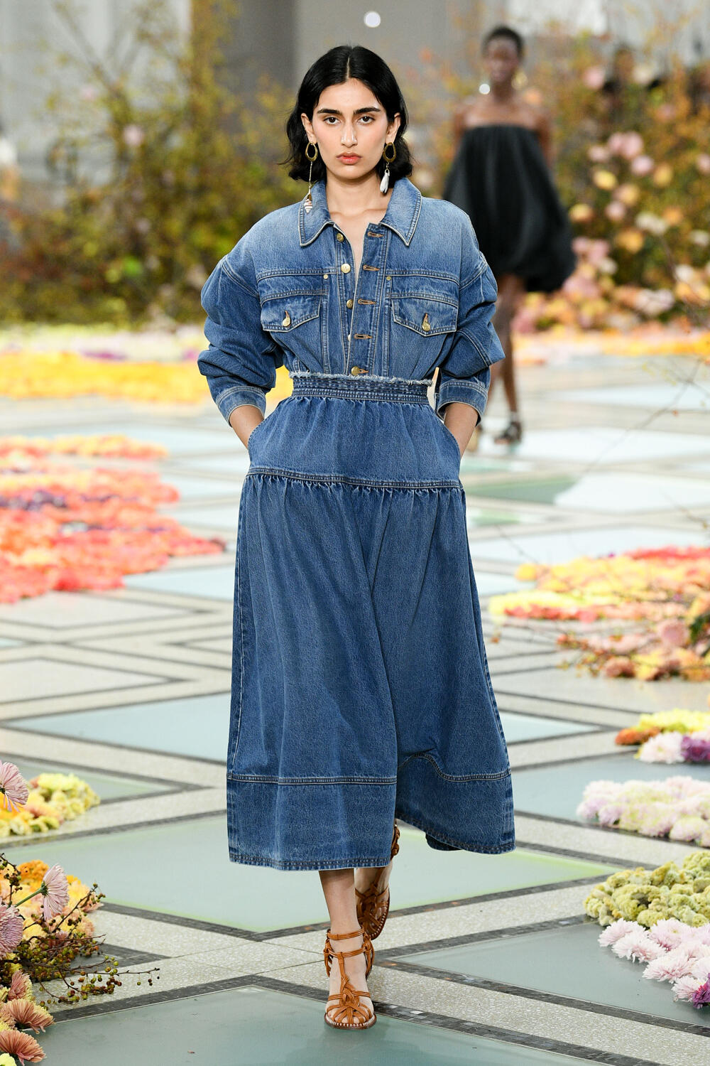 Look 19