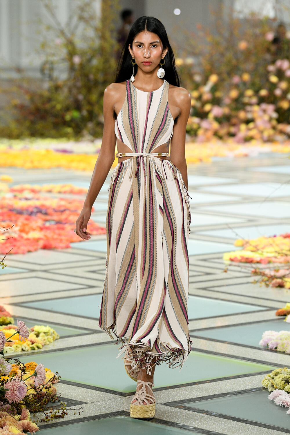Look 28