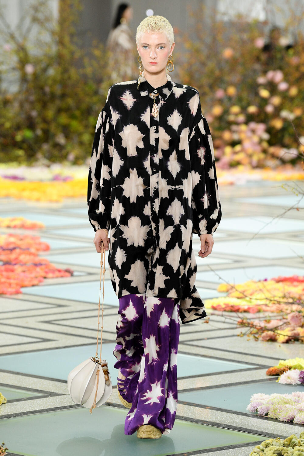 Look 30