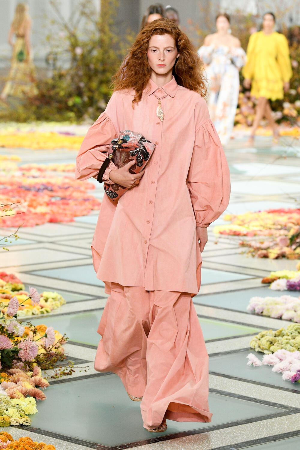 Look 50
