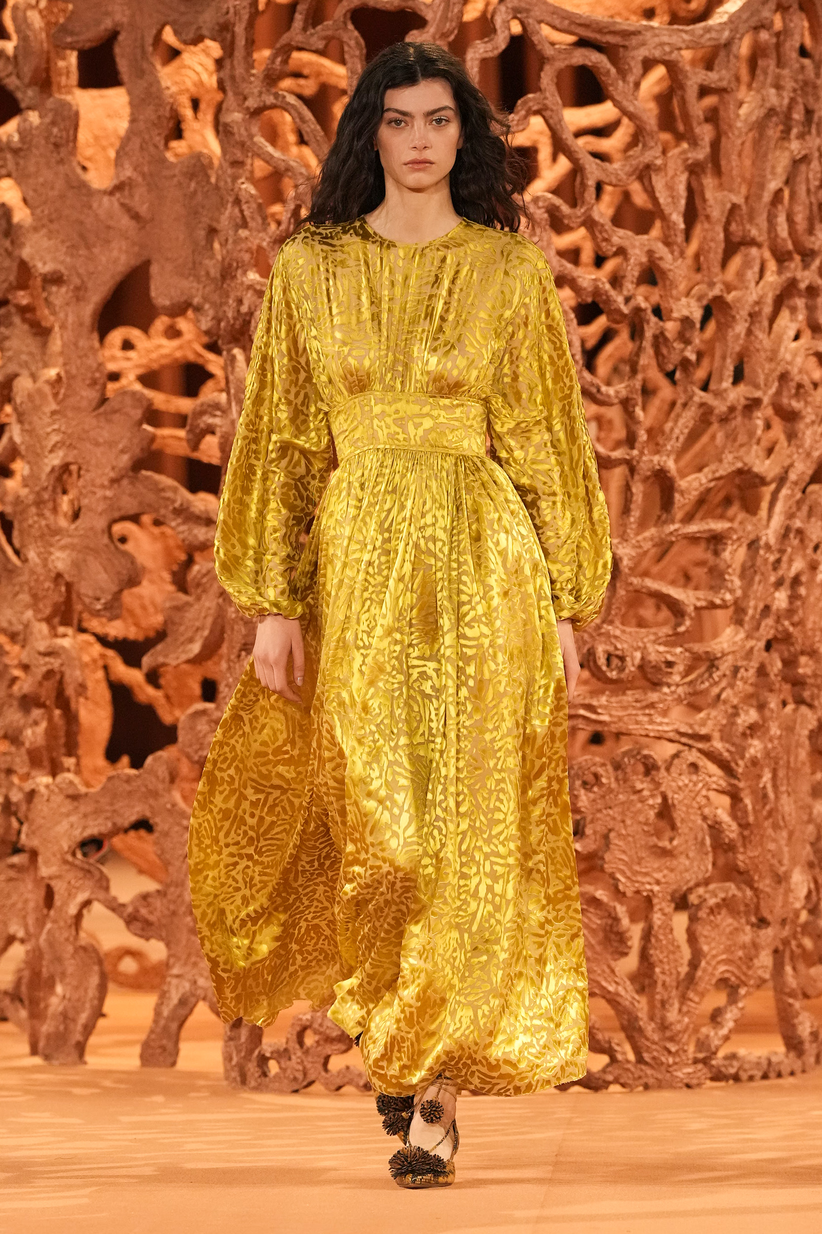 Look 30