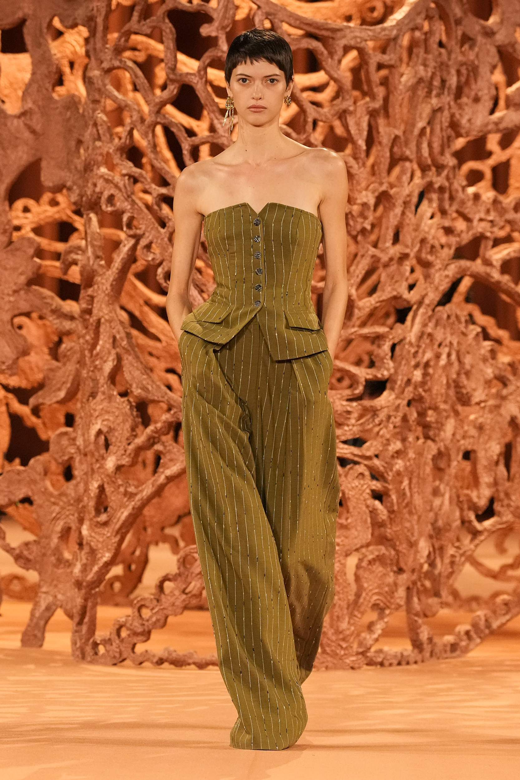 Look 31