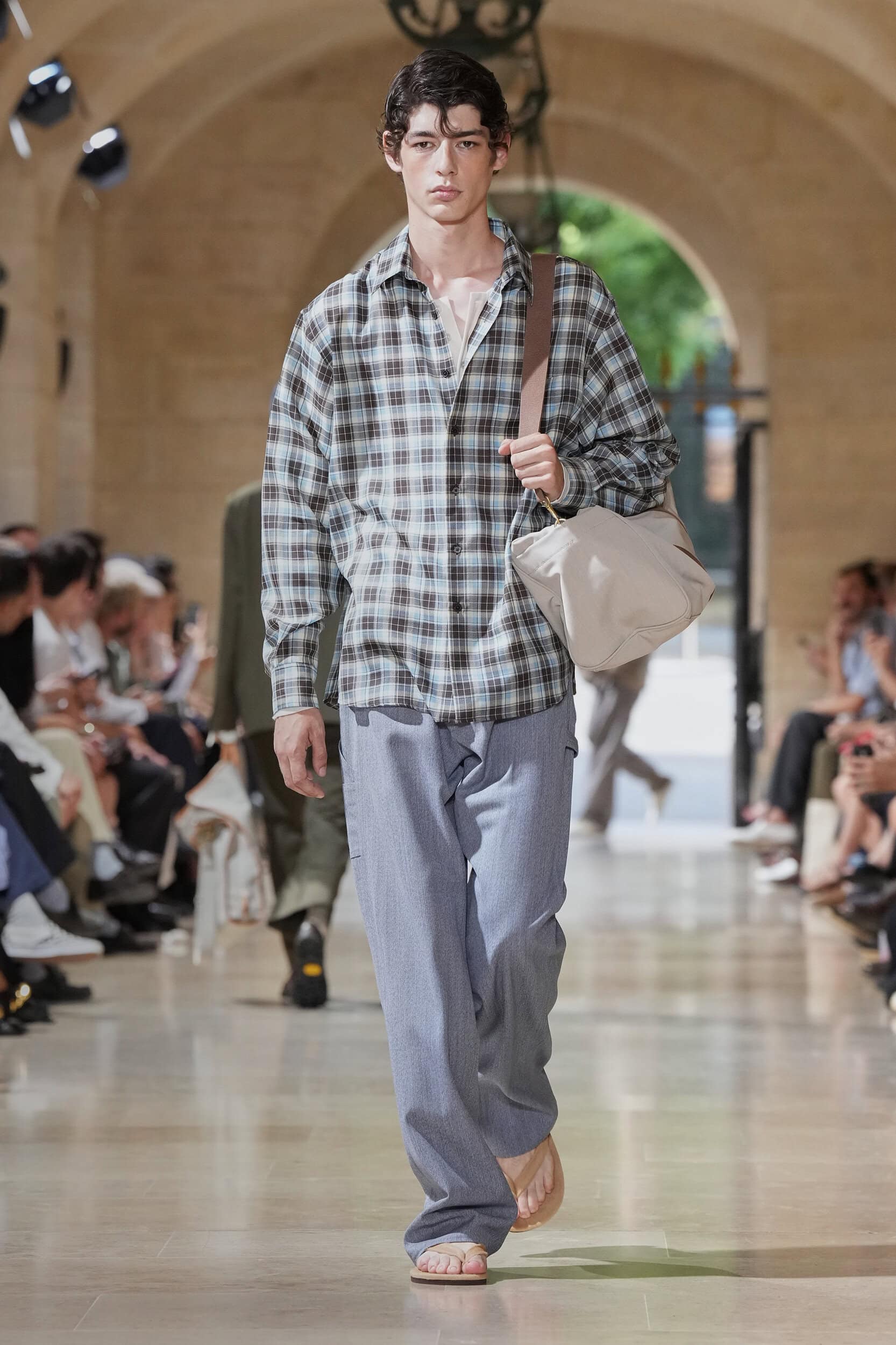 Look 9