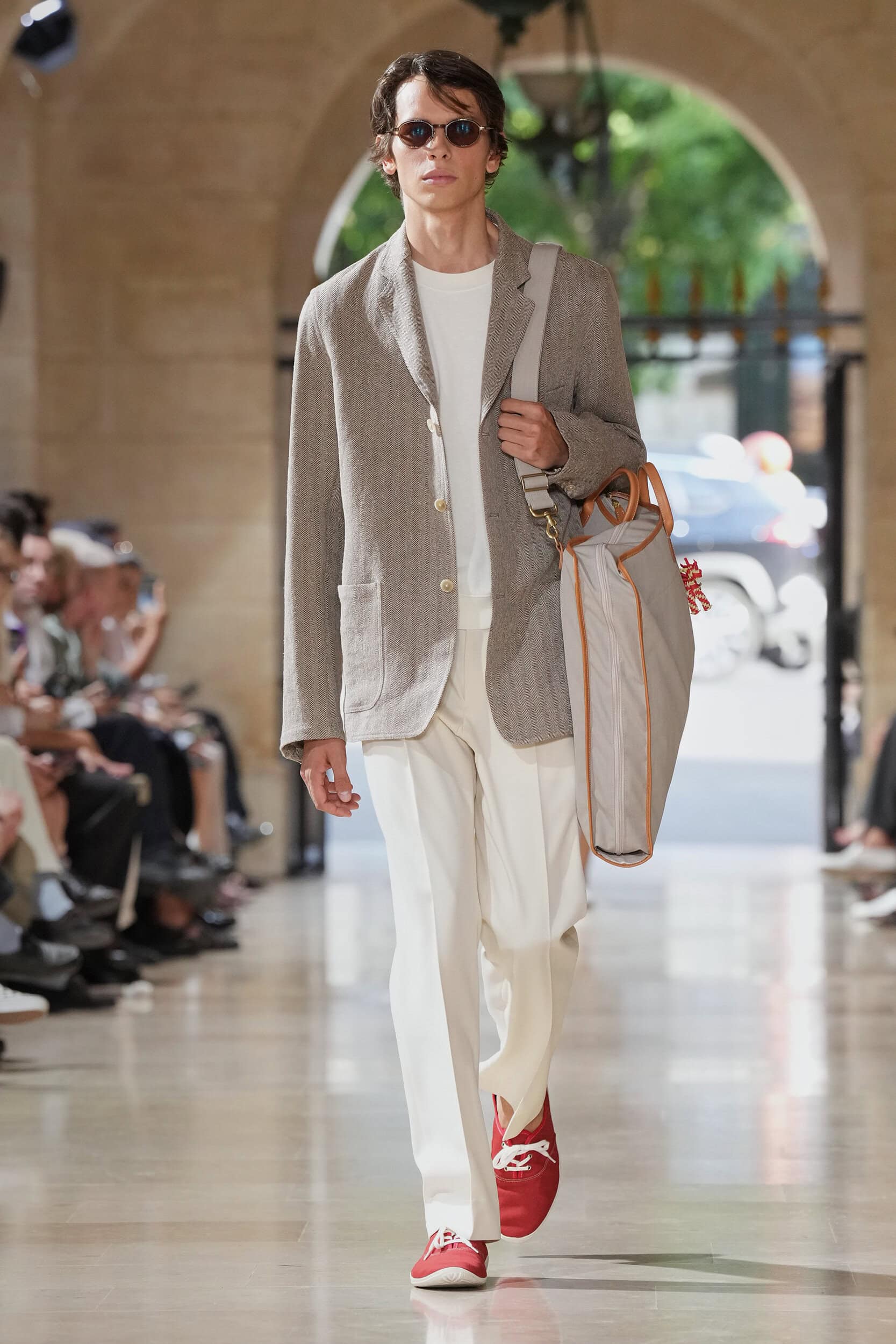 Look 11