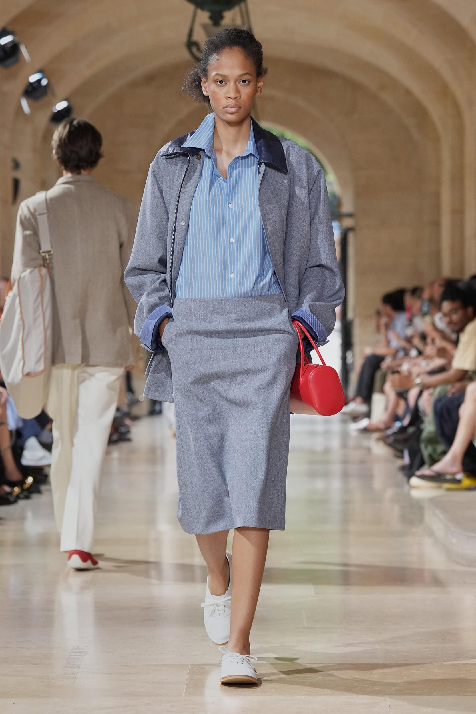 Look 12