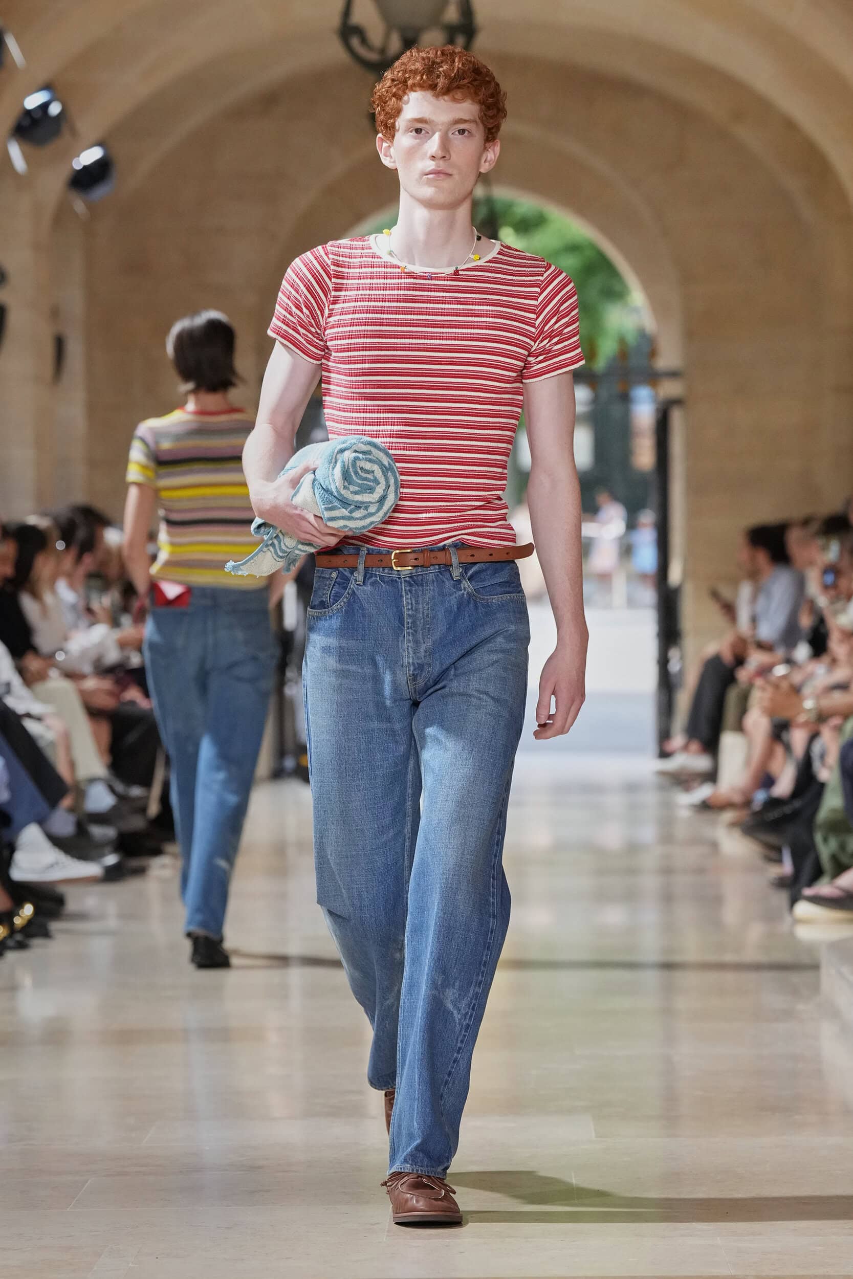 Look 15