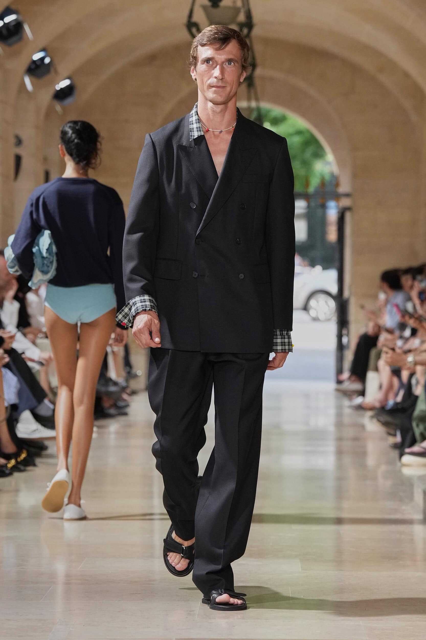 Look 19