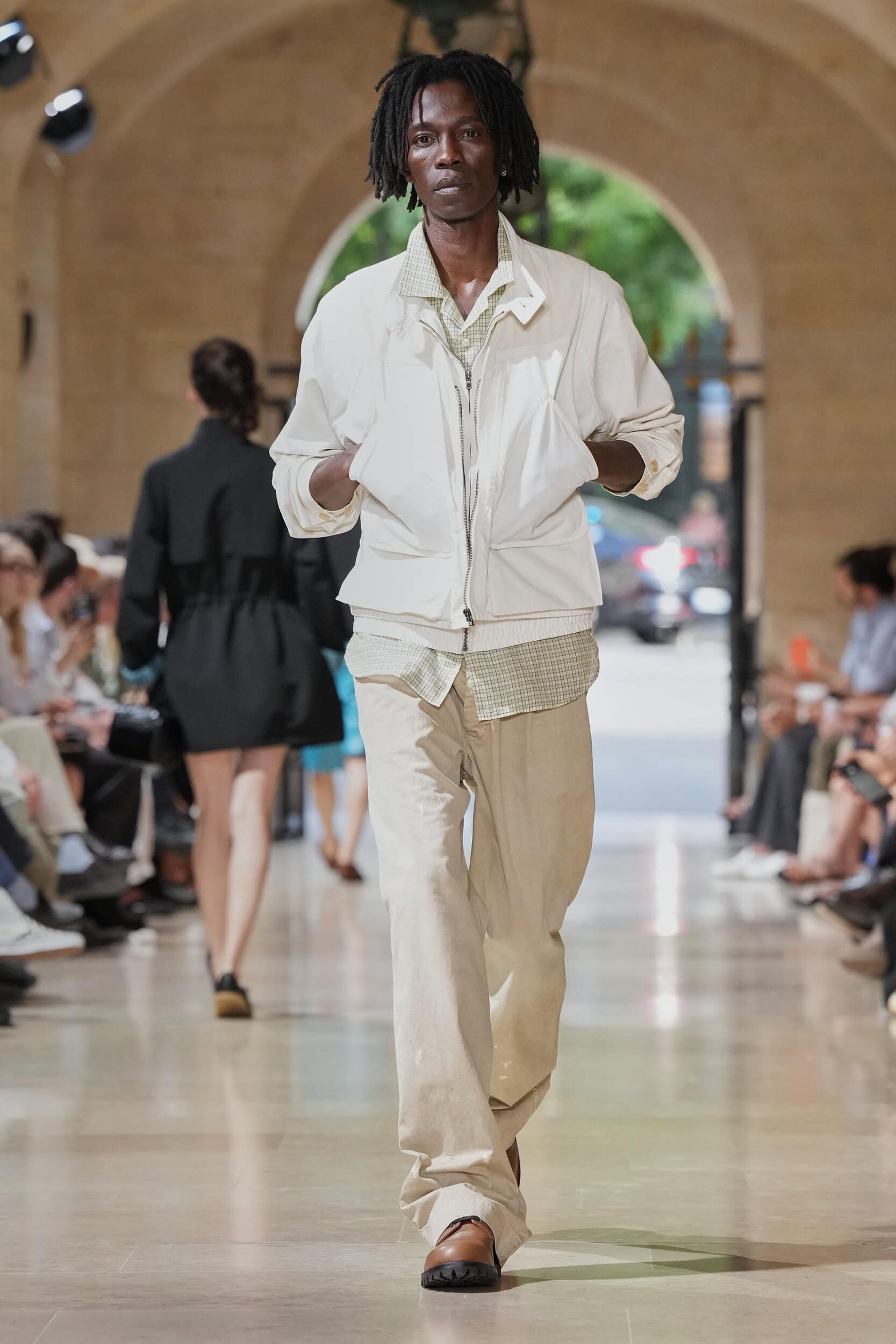 Look 27