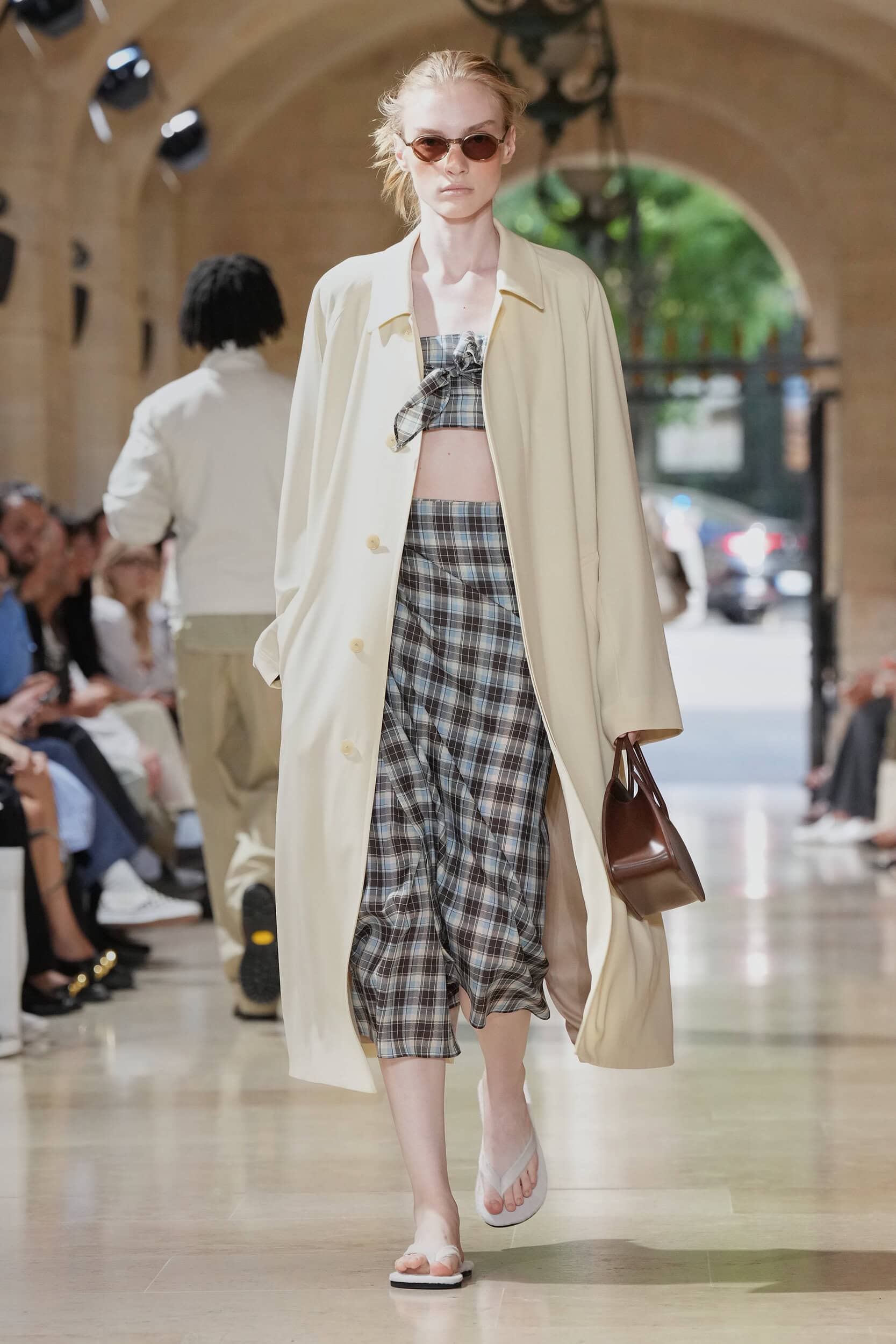 Look 28