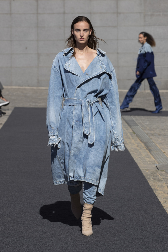 Look 9