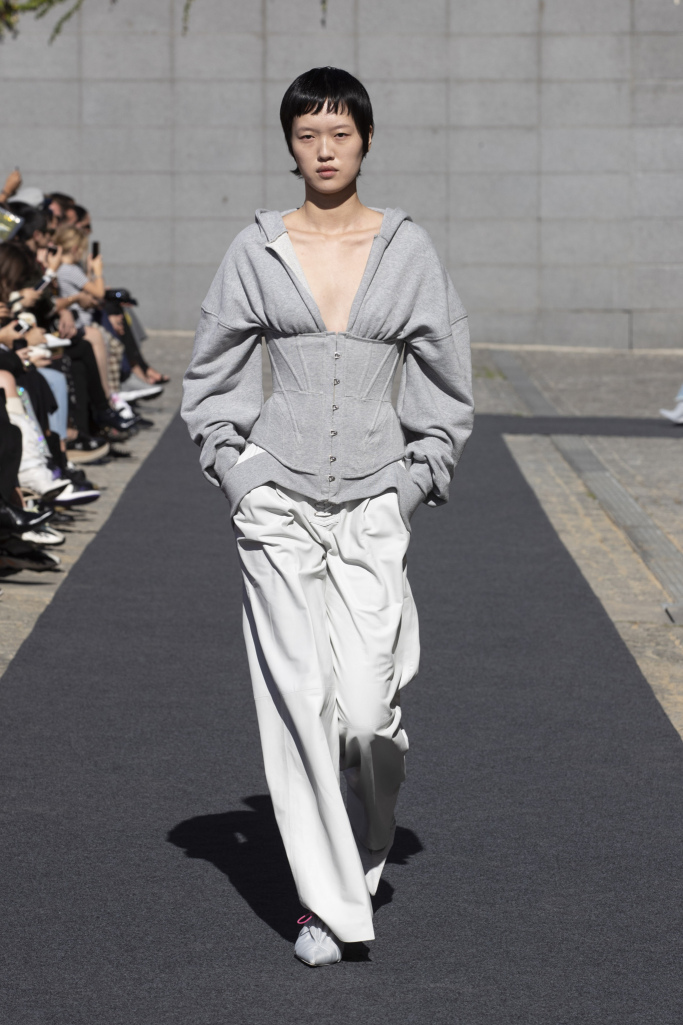 Look 17
