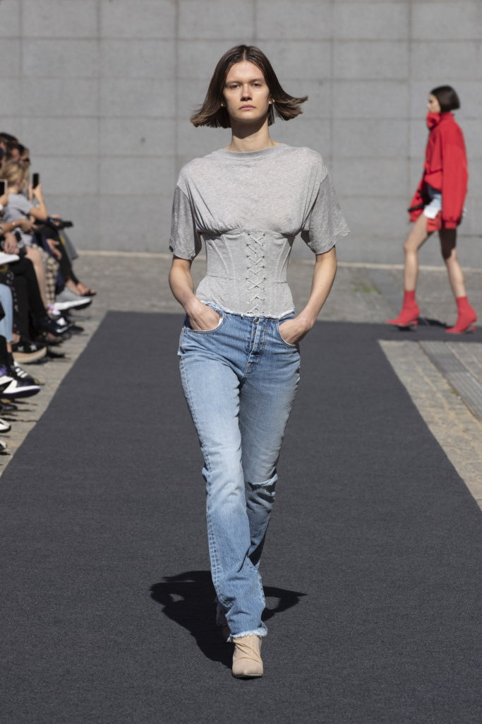 Look 19