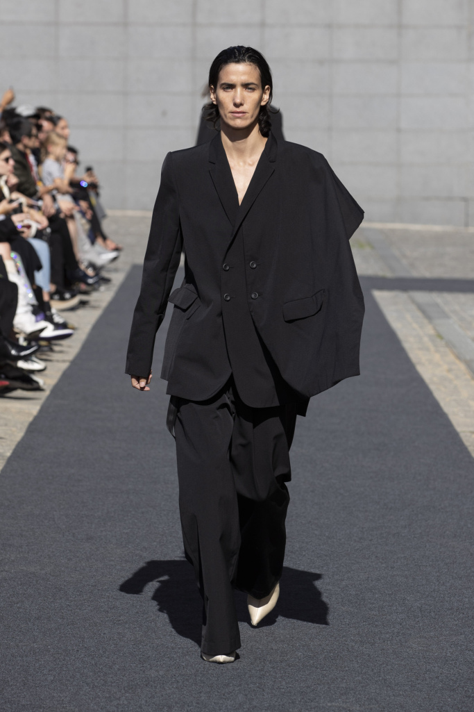 Look 25