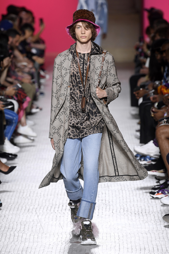 Look 15