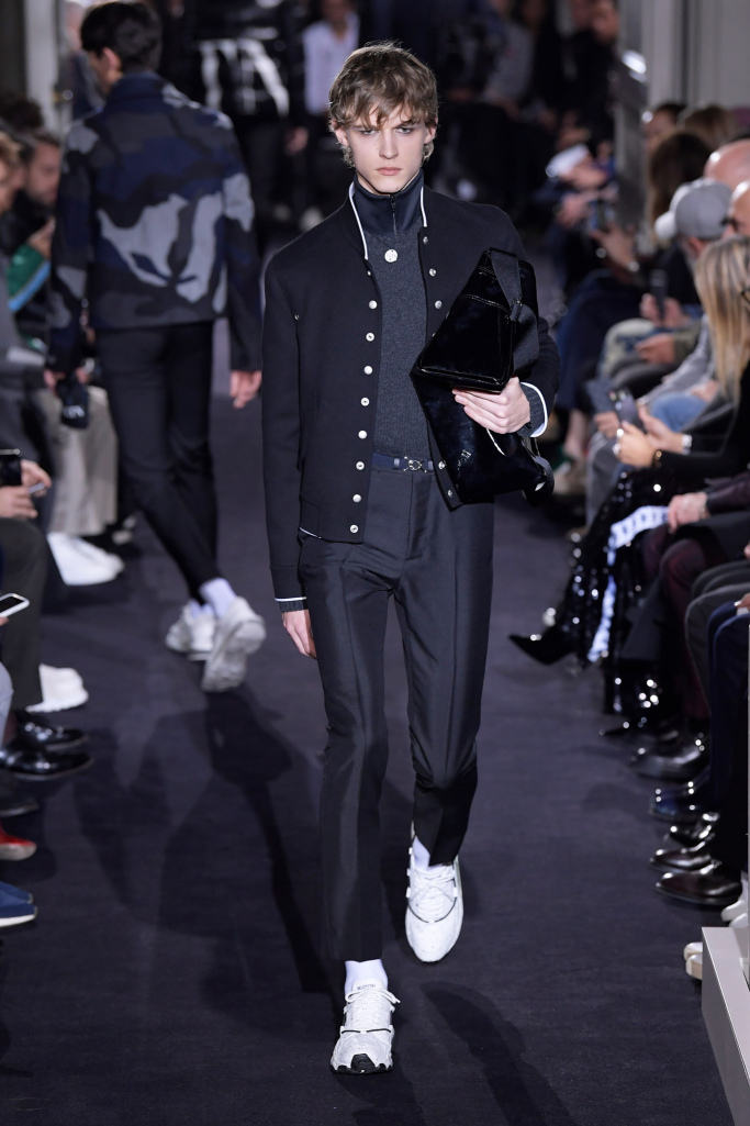 Look 32