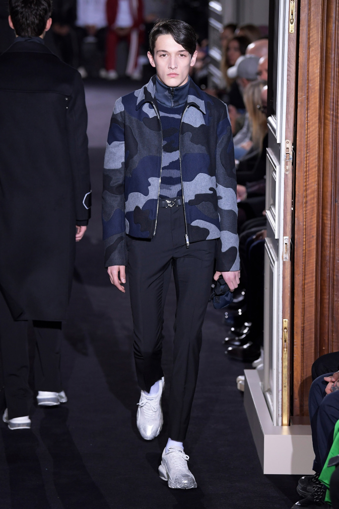 Look 35