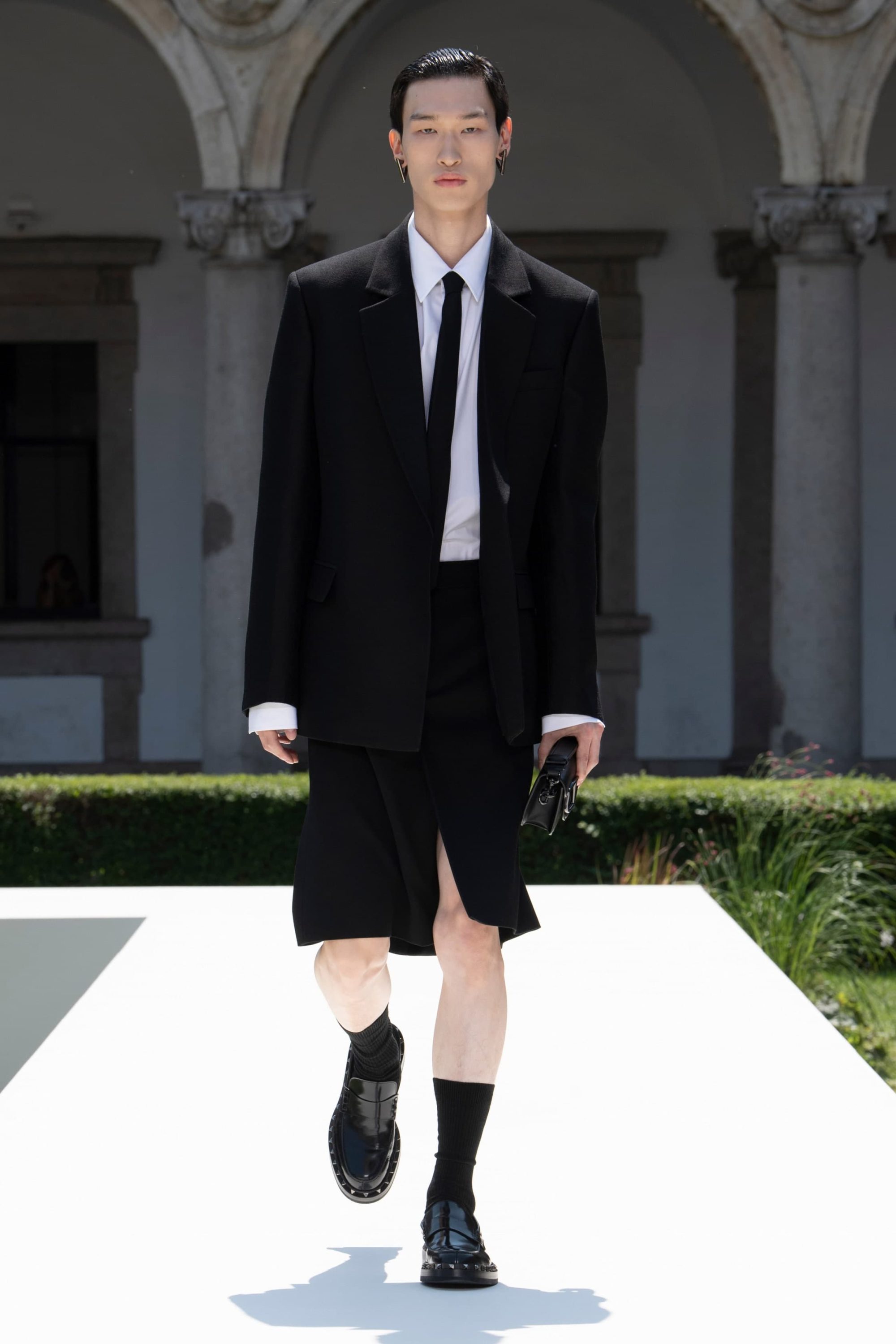 Look 11