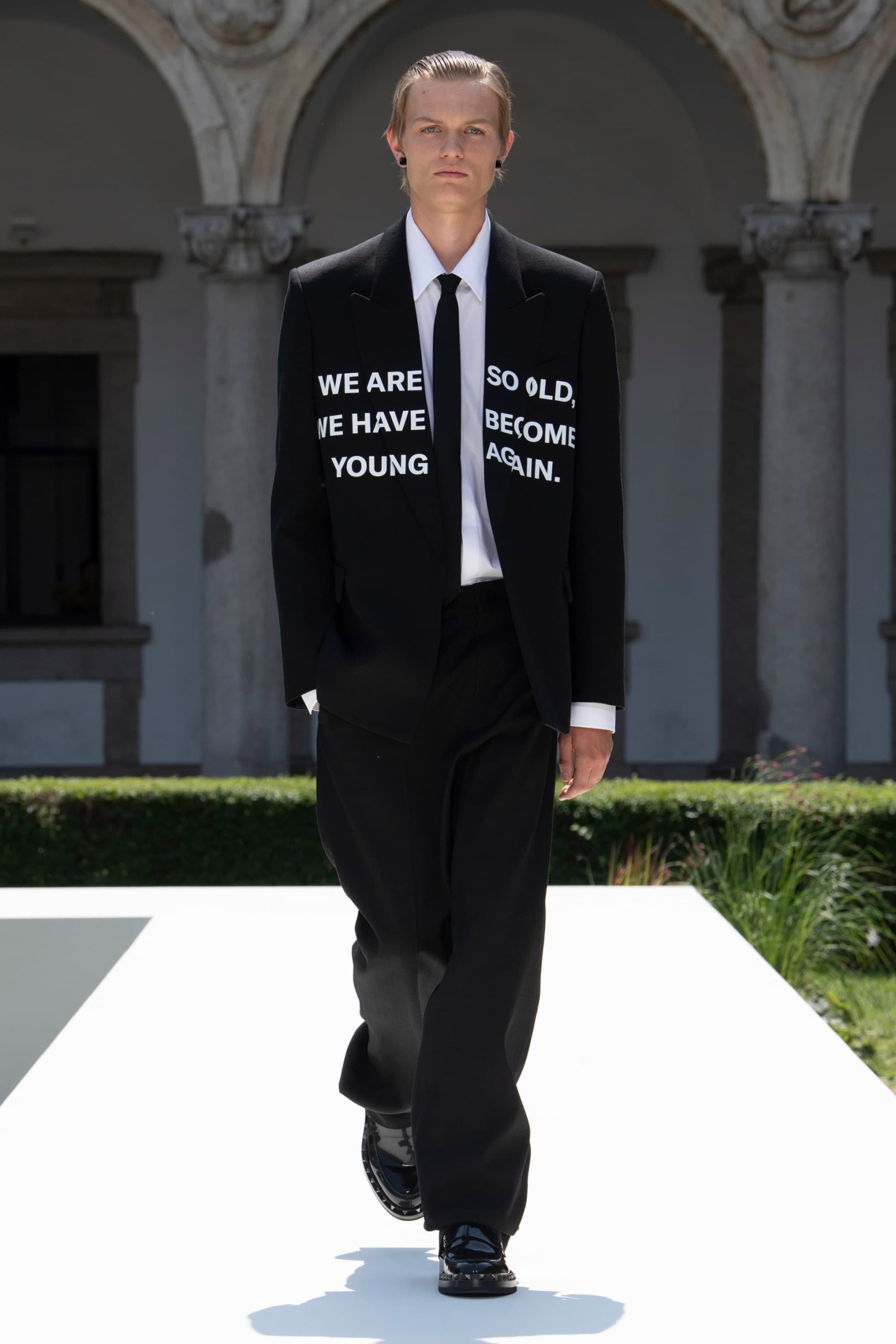 Look 22