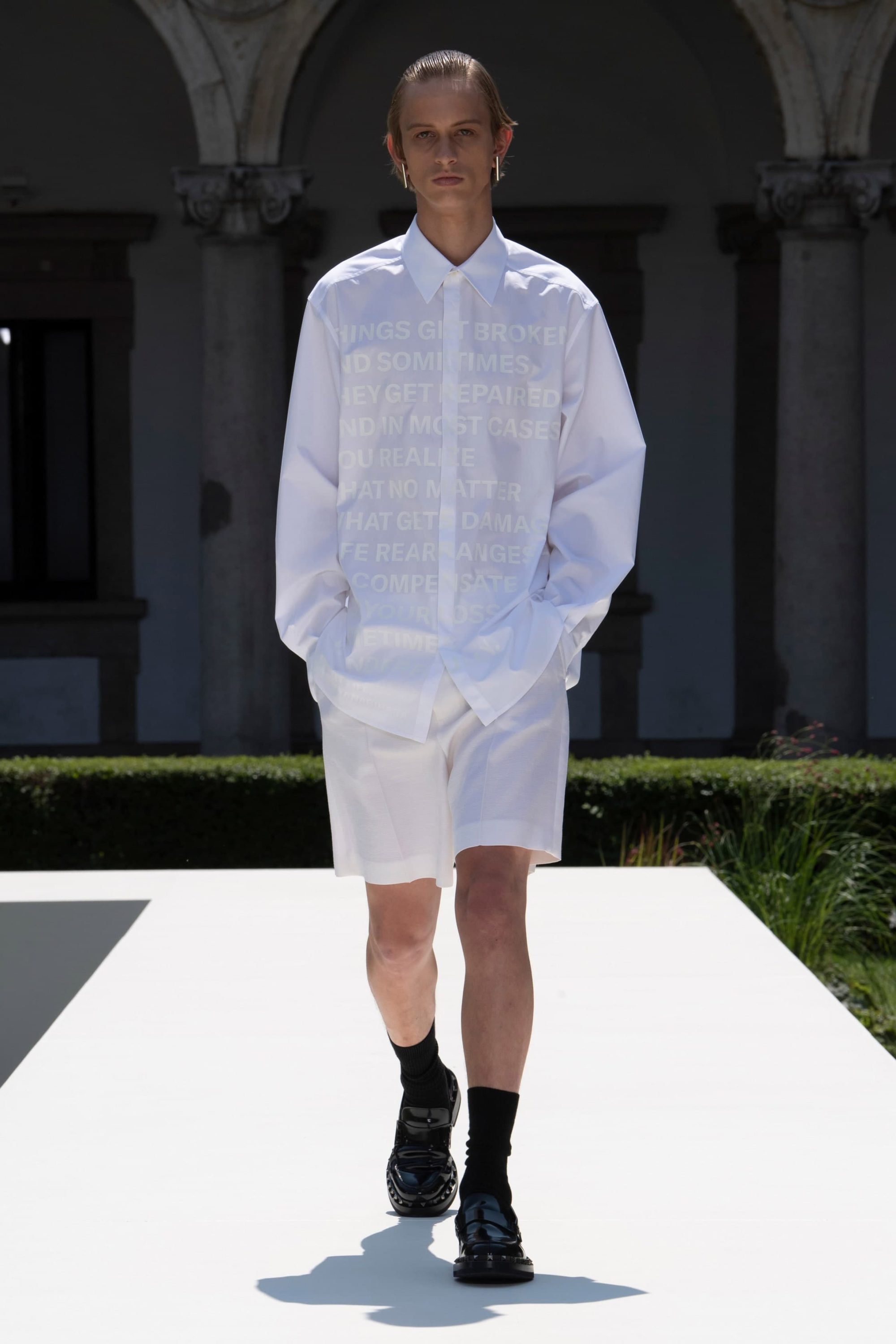 Look 24