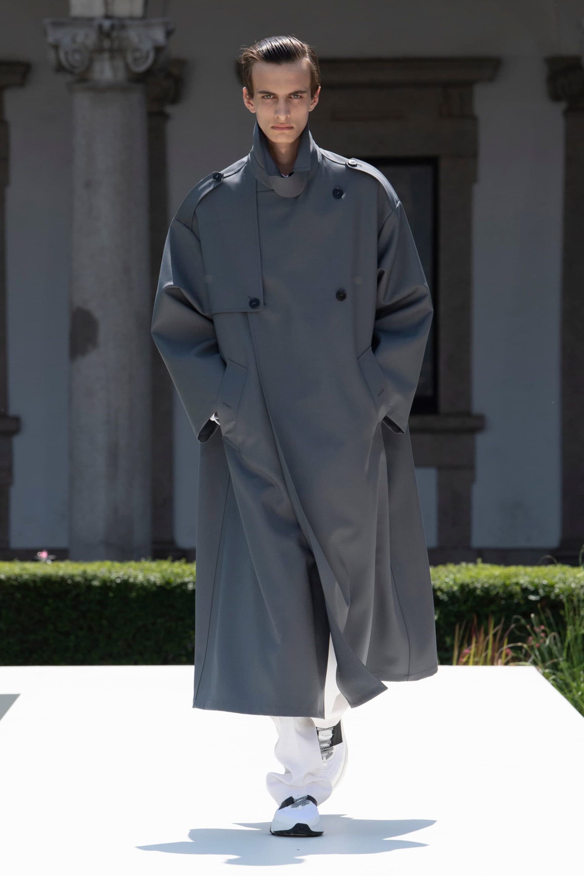 Look 25