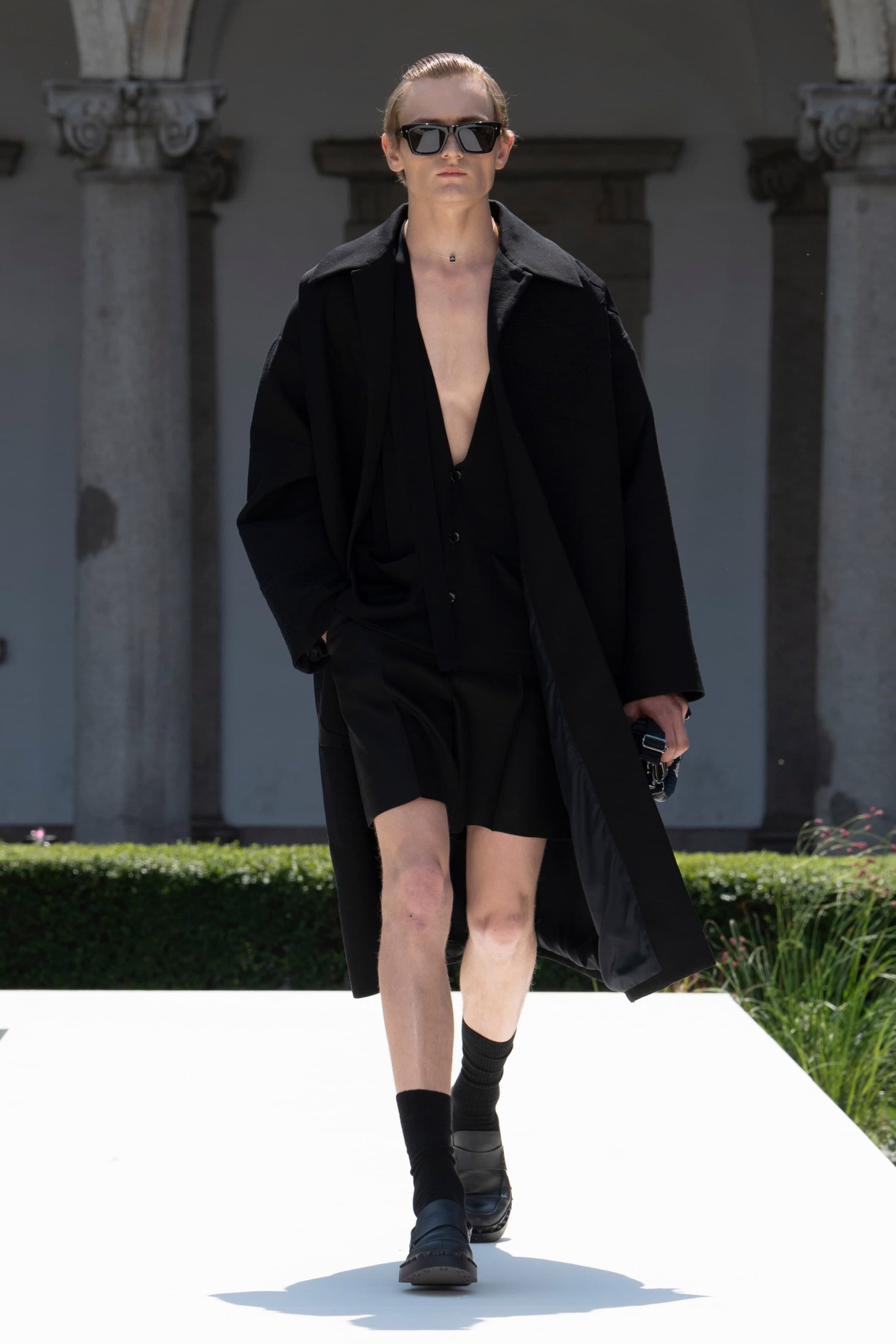 Look 32