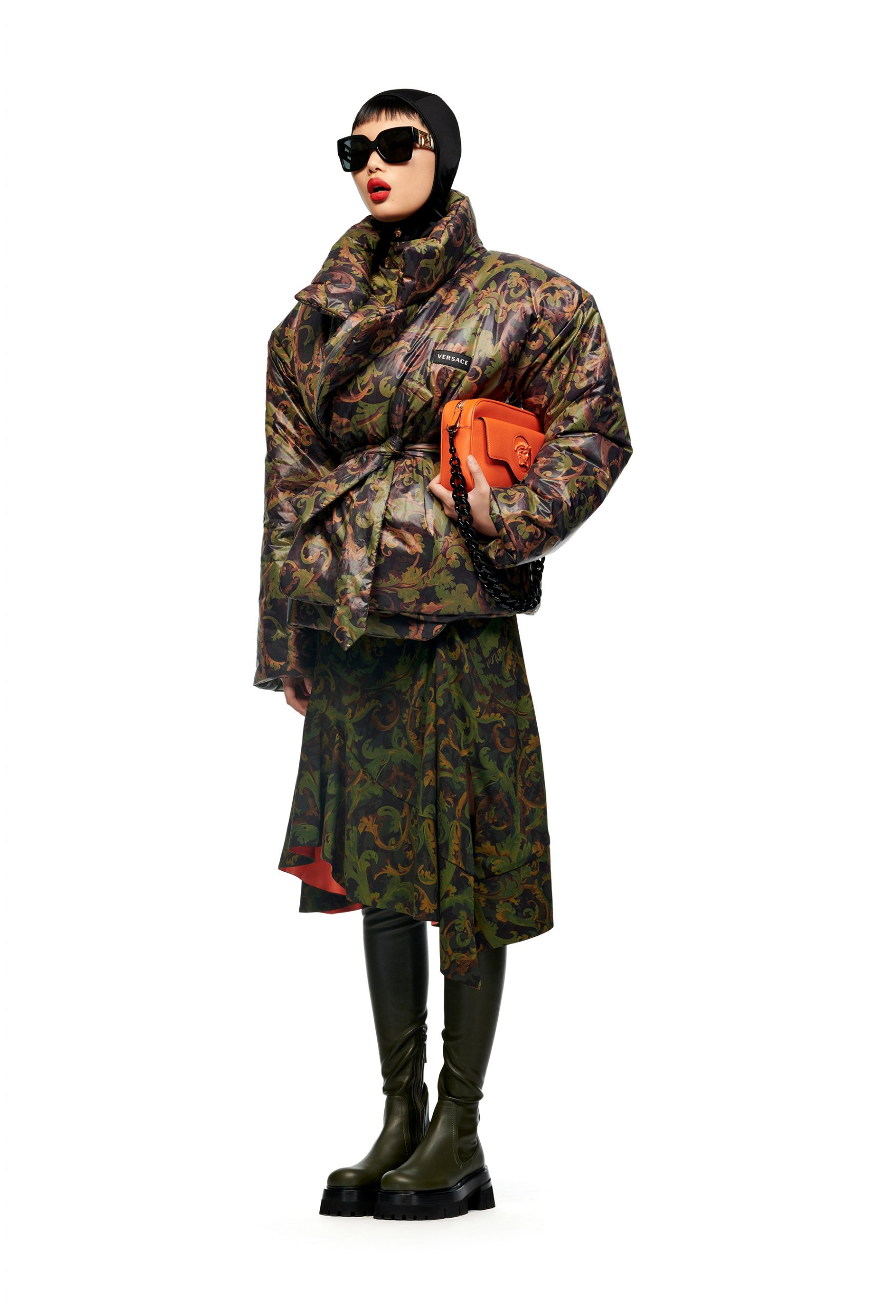Look 16