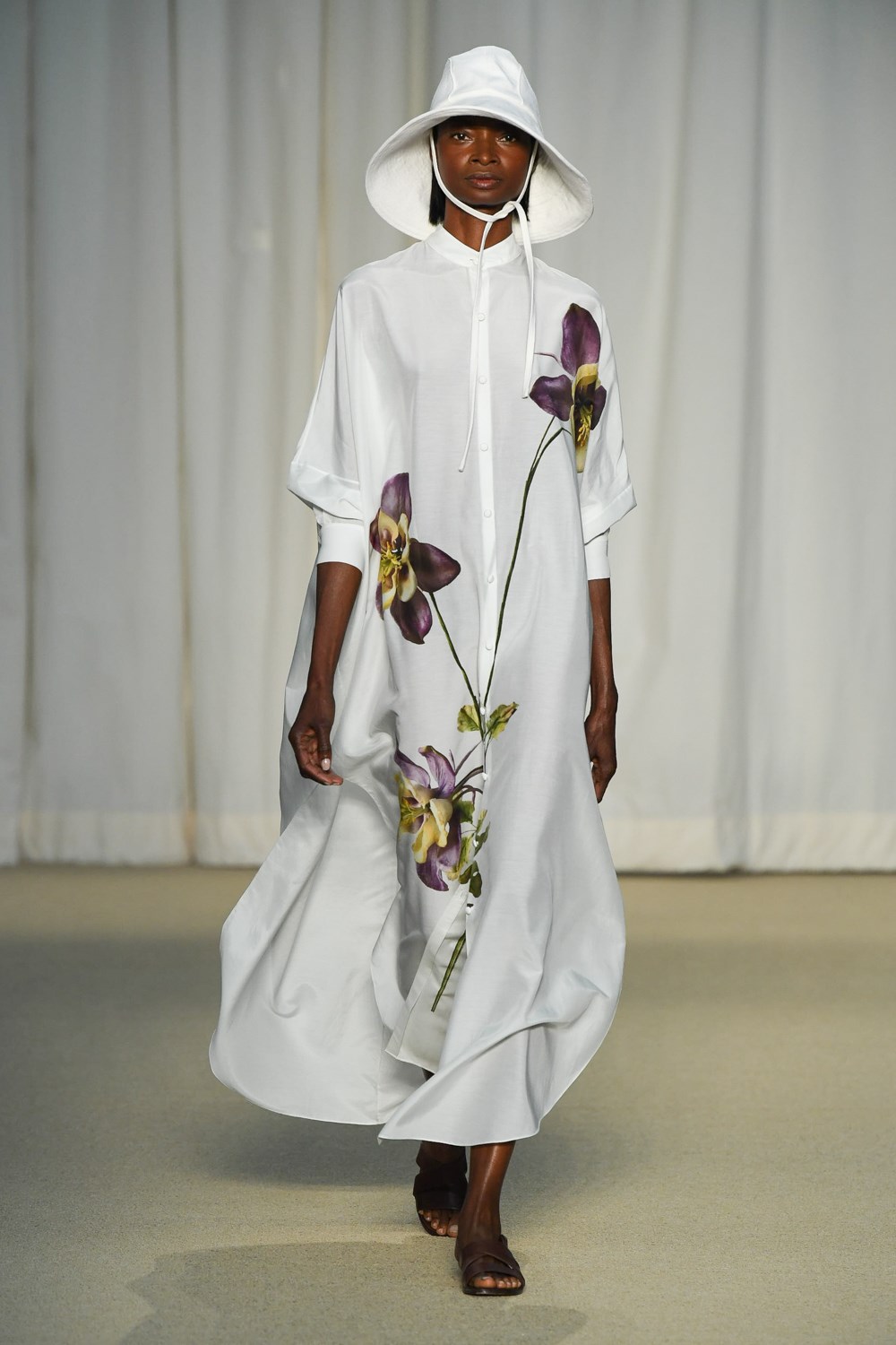 Look 10