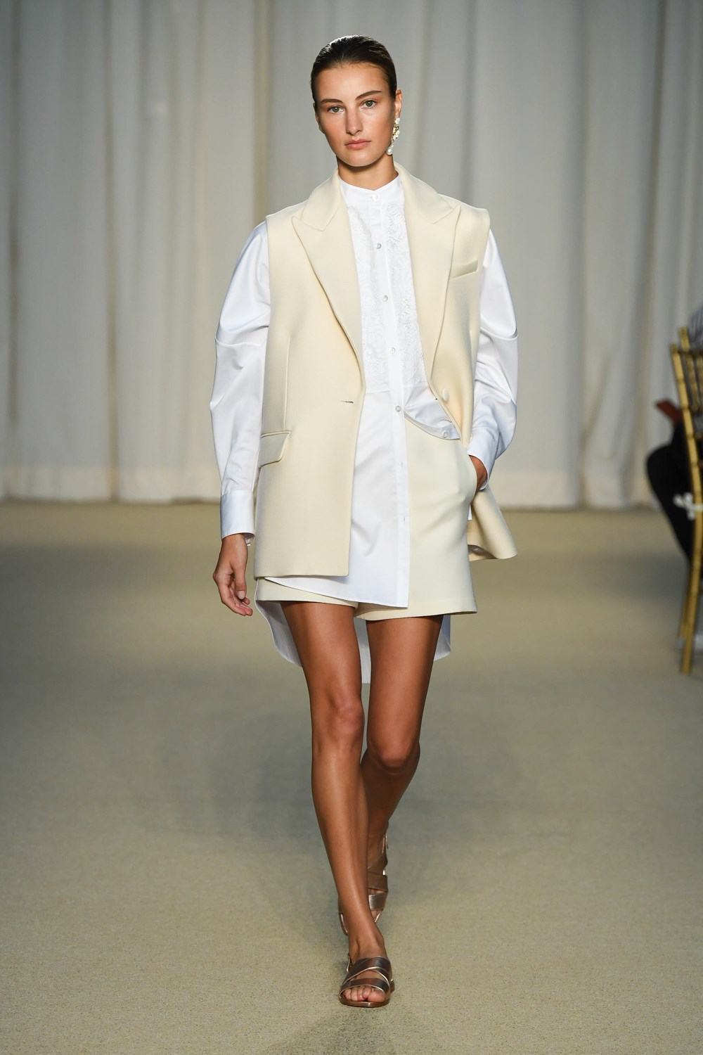 Look 12