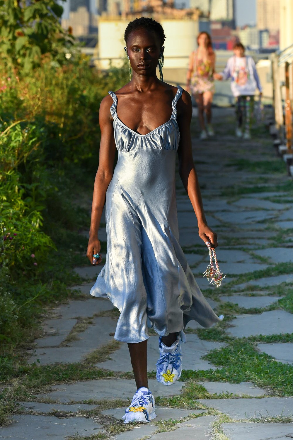 Look 19