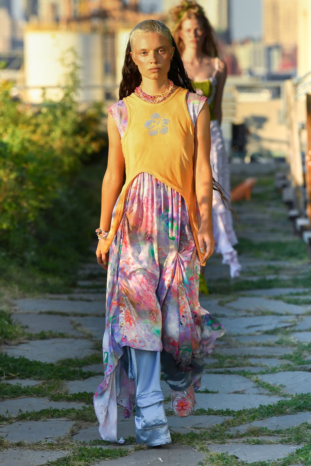 Look 32