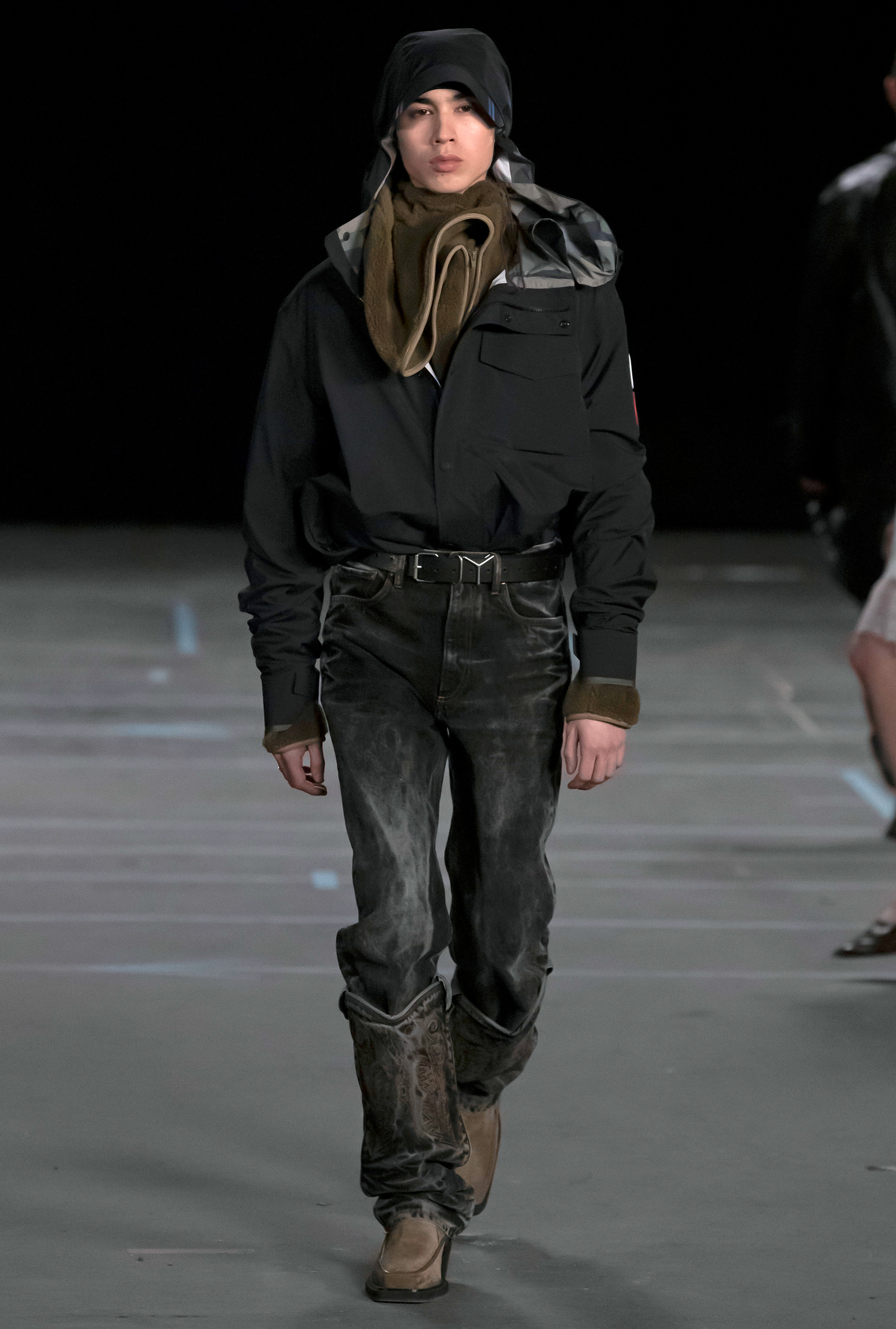 Look 7