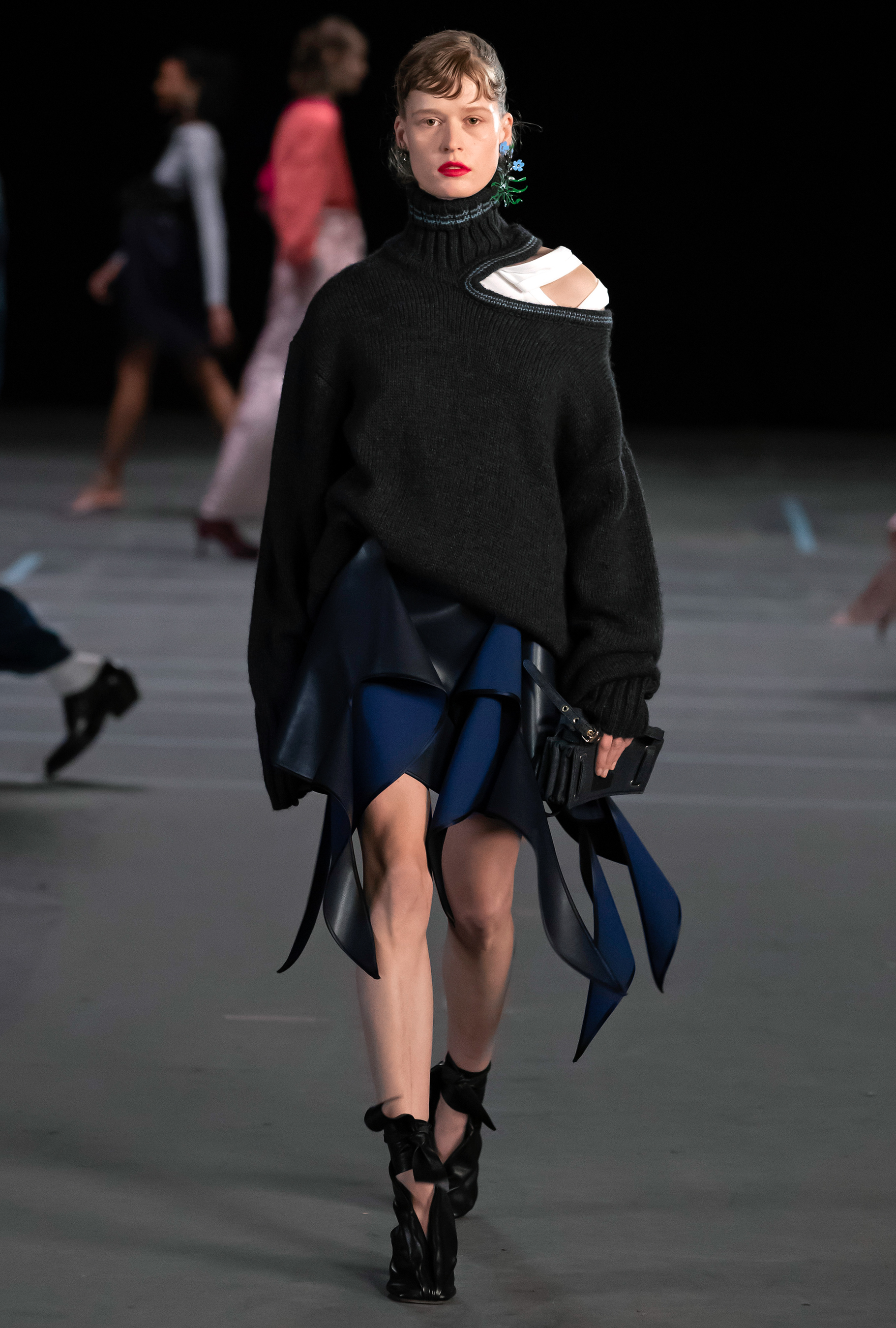 Look 12