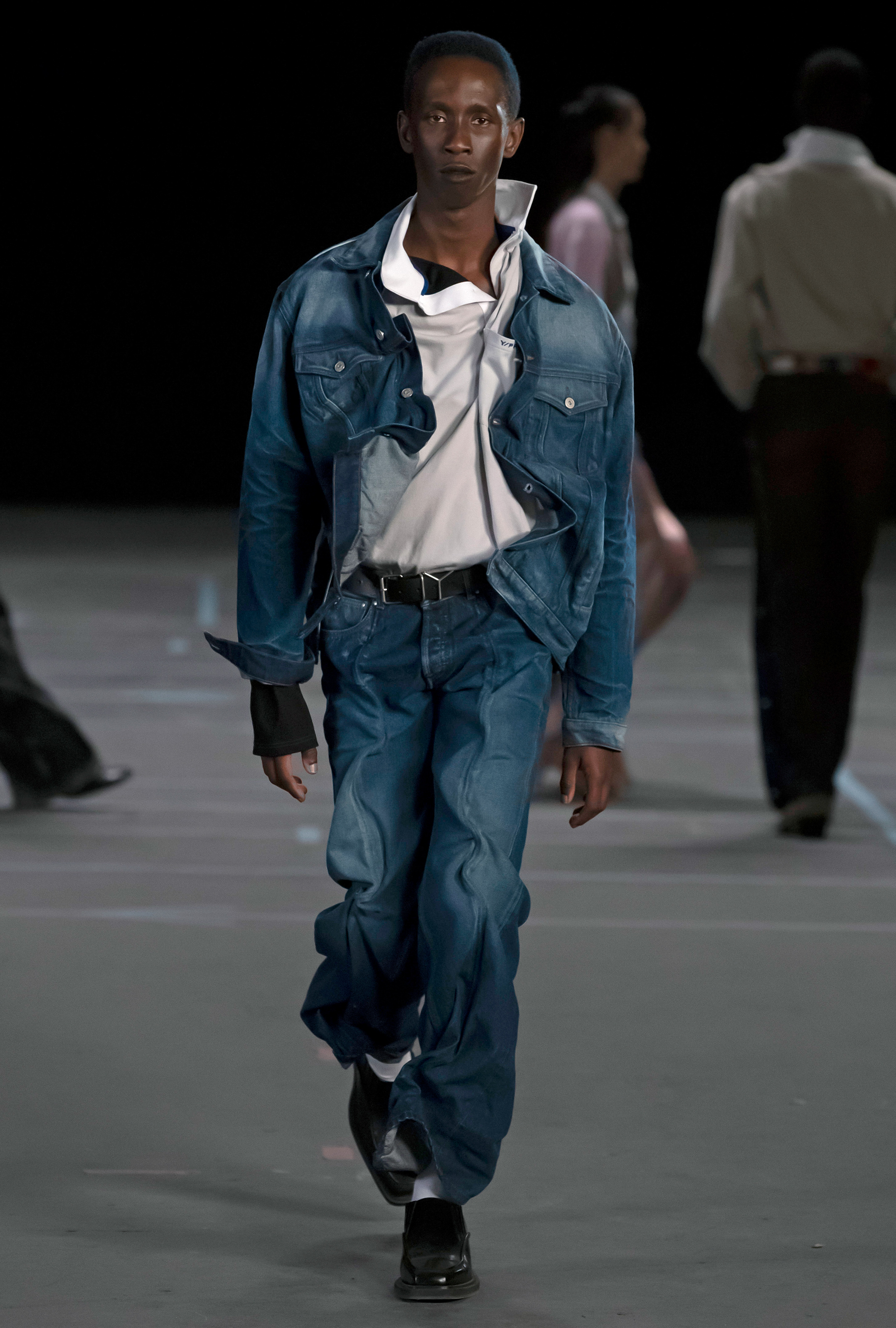 Look 13